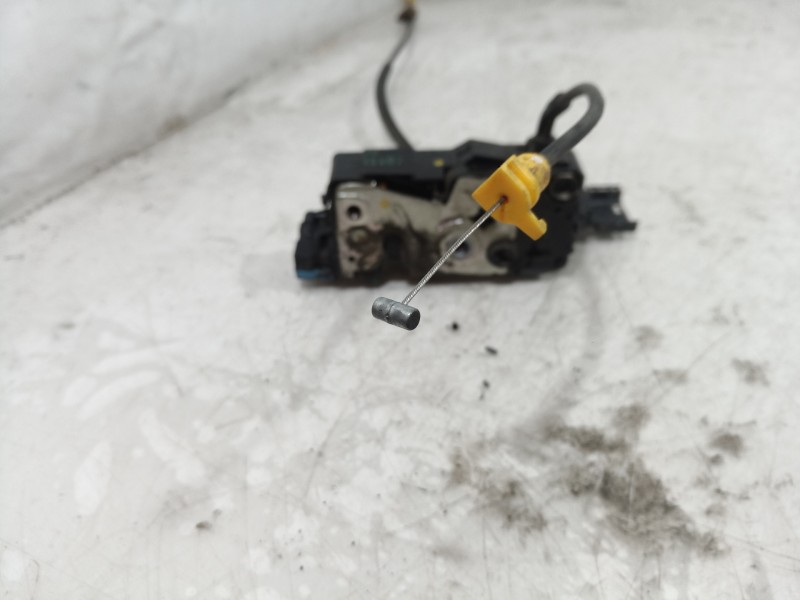 Recambio de cerradura puerta trasera derecha para peugeot 207 confort referencia OEM IAM 24099158 24099158 24099158