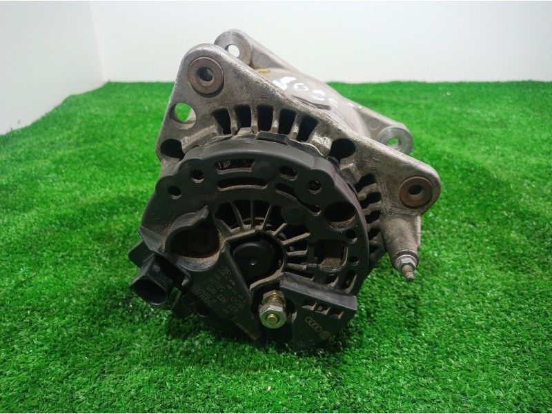 Recambio de alternador para volkswagen polo berlina (6n2) trendline referencia OEM IAM 037903025L 037903025L 0124315005