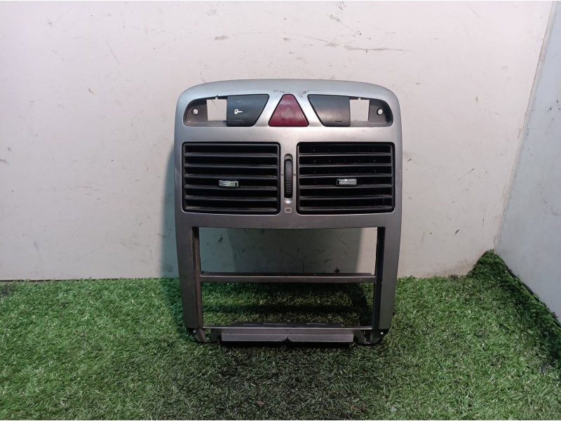 Recambio de warning para peugeot 307 (s1) xr referencia OEM IAM 9634505077 9634505077 9634505077