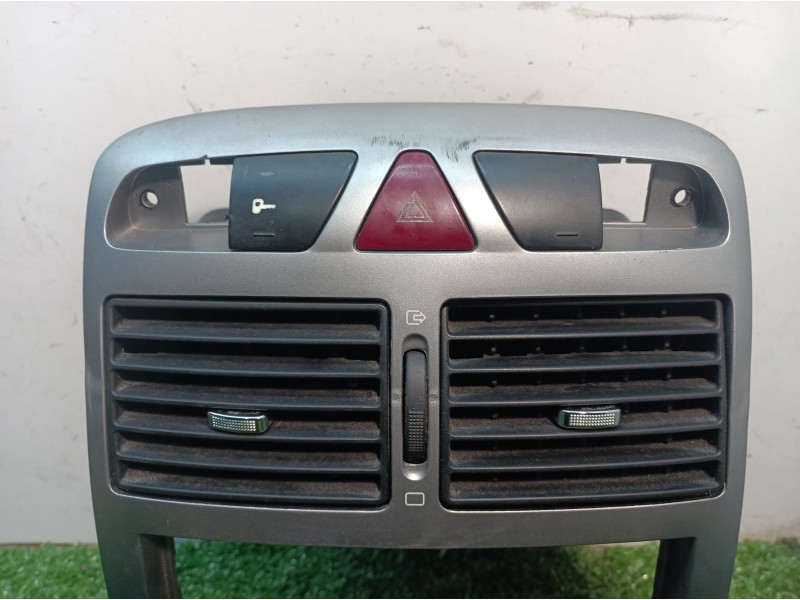 Recambio de warning para peugeot 307 (s1) xr referencia OEM IAM 9634505077 9634505077 9634505077