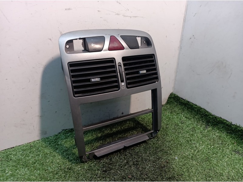 Recambio de warning para peugeot 307 (s1) xr referencia OEM IAM 9634505077 9634505077 9634505077