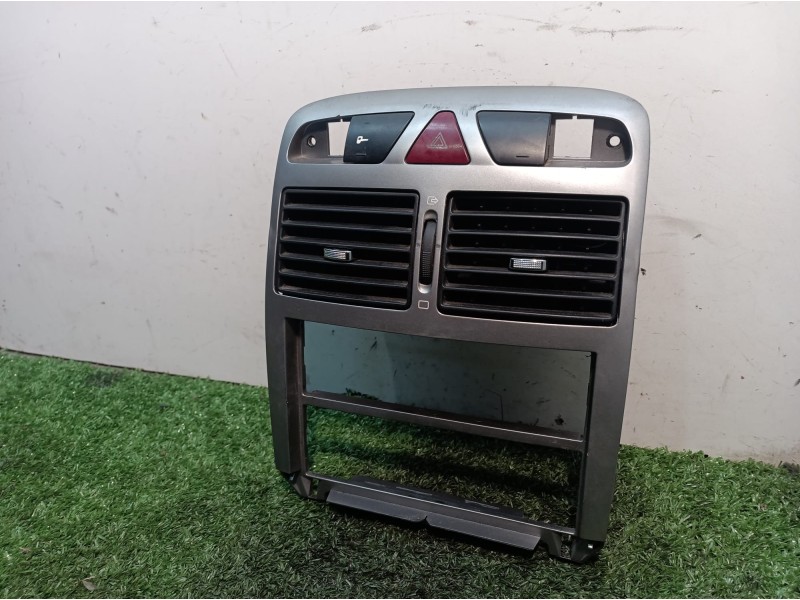 Recambio de warning para peugeot 307 (s1) xr referencia OEM IAM 9634505077 9634505077 9634505077