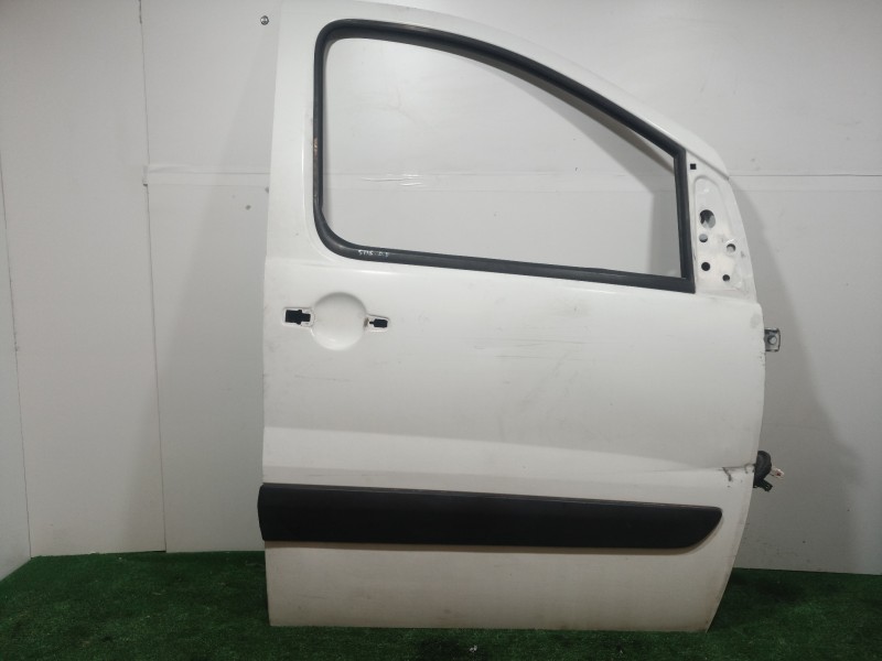 Recambio de puerta delantera derecha para citroën jumpy hdi 120 atlante combi referencia OEM IAM   