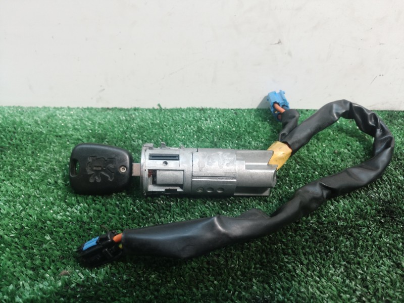 Recambio de conmutador de arranque para peugeot 206 berlina 1.4 referencia OEM IAM   