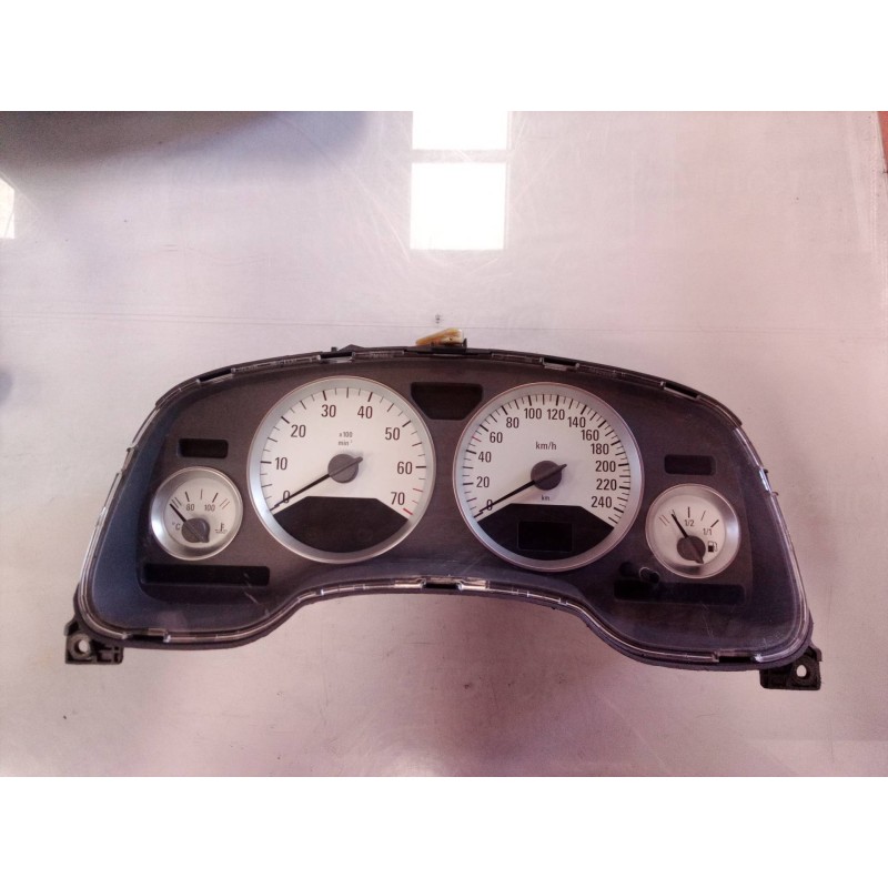 Recambio de cuadro instrumentos para opel astra g coupé 2.2 16v edition referencia OEM IAM 09231131FF 110080072004 09231131FF