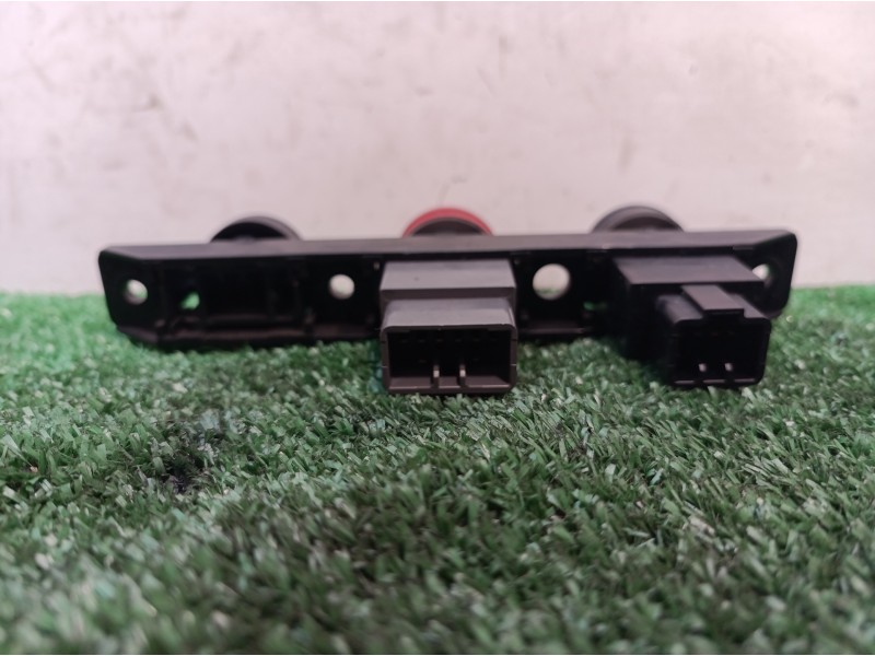 Recambio de warning para chevrolet kalos 1.4 sx sport referencia OEM IAM 864W0140 864W0140 864W0140