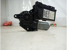 Recambio de motor elevalunas trasero izquierdo para audi a4 avant (8e) 1.9 tdi (96kw) referencia OEM IAM 8E0959801A 8E0959801A 8 2