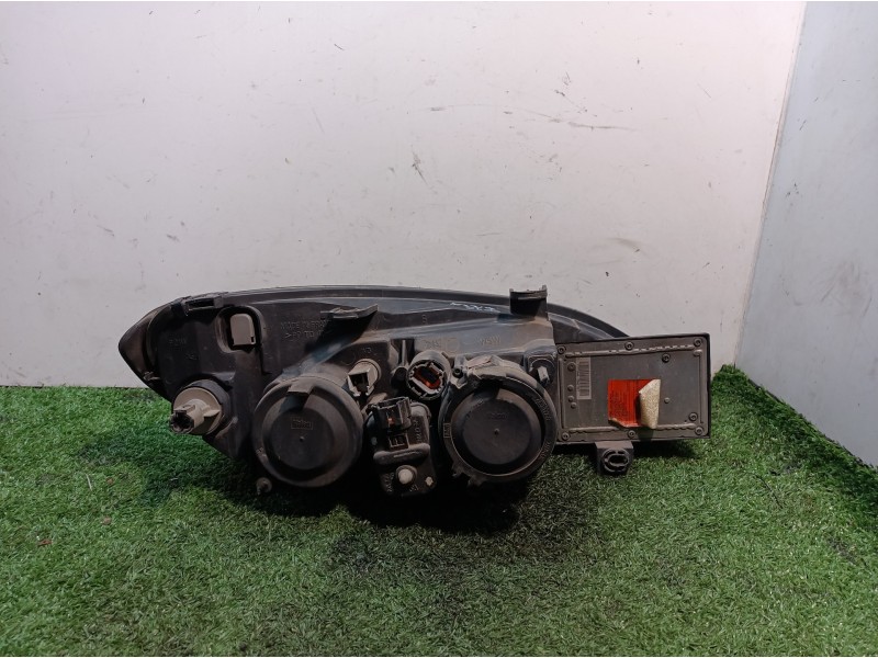 Recambio de faro izquierdo para nissan primera berlina (p11) comfort referencia OEM IAM 89003046 89003046 73772466