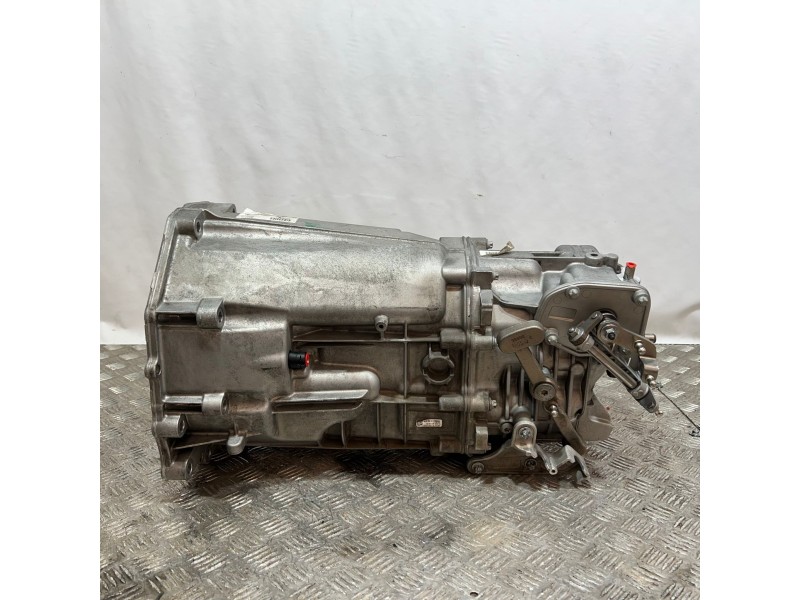 Recambio de caja cambios para volkswagen crafter caja cerrada 2.0 tdi referencia OEM IAM 711680 711680 711680