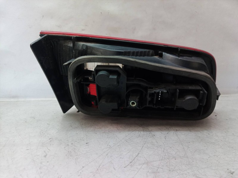 Recambio de piloto trasero derecho interior para renault laguna ii (bg0) authentique referencia OEM IAM   