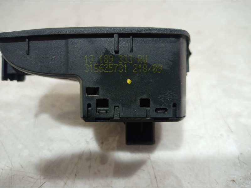 Recambio de mando elevalunas delantero derecho para opel corsa d referencia OEM IAM 13189333 13189333 13189333