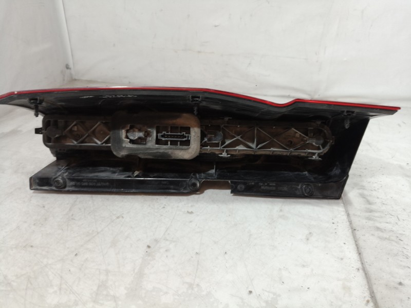 Recambio de piloto trasero derecho para volkswagen crafter caja cerrada 2.0 tdi referencia OEM IAM 89033706 89033706 89033706