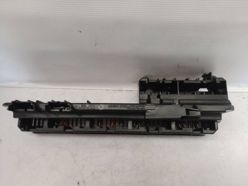 Recambio de caja reles / fusibles para bmw serie 5 berlina (e60) 530d referencia OEM IAM 6114695733002 6114695733002 61146957330