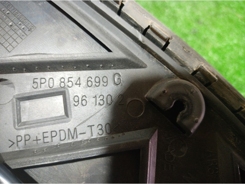 Recambio de torpedo para seat altea (5p1) referencia OEM IAM 5P0854699G 5P0854699G 5P0854699G