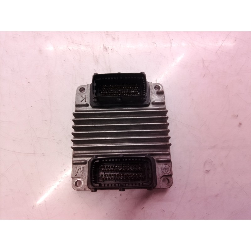 Recambio de centralita motor uce para daewoo kalos 1.4 se referencia OEM IAM 96417550 96417550 96417550