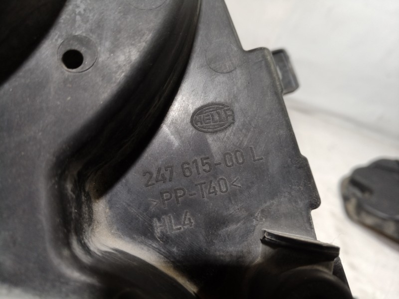 Recambio de faro izquierdo para volkswagen crafter caja cerrada 2.0 tdi referencia OEM IAM 24761500L 24761500L 24761500L