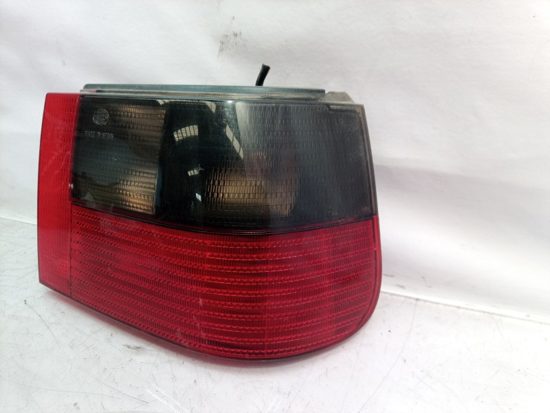 Recambio de piloto trasero derecho para seat ibiza (6k) básico referencia OEM IAM 6K6945112E  