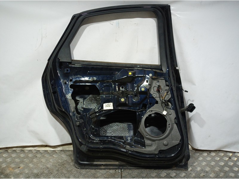 Recambio de puerta trasera izquierda para ford mondeo ber. (ca2) ambiente referencia OEM IAM   