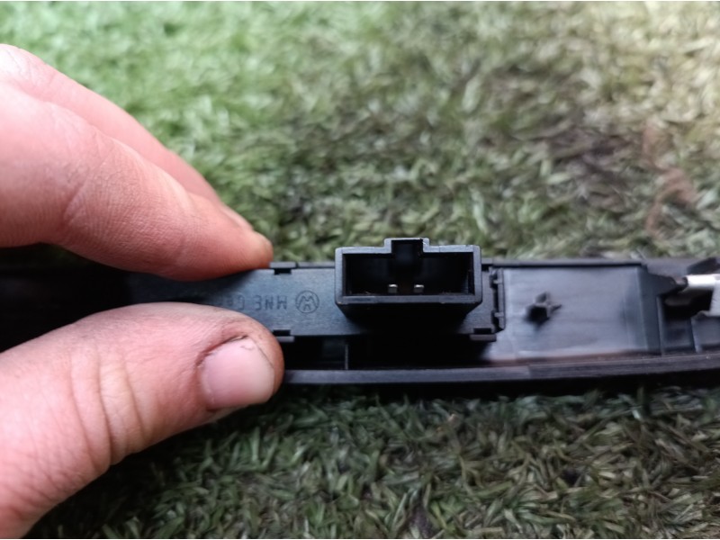 Recambio de moldura consola central delantera para volkswagen passat berlina (3c2) advance referencia OEM IAM 3C0858069 3C085806