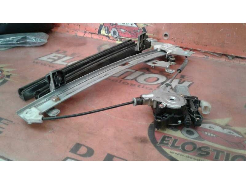 Recambio de motor elevalunas trasero derecho para kia carnival referencia OEM IAM 824604D020  