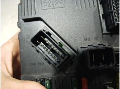 Recambio de caja reles / fusibles para peugeot 206 berlina gti referencia OEM IAM 9653667680 9653667680 9653667680 2