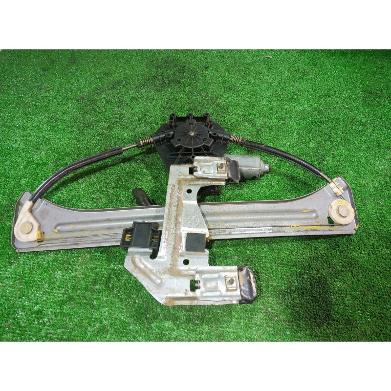 Recambio de elevalunas trasero izquierdo para chrysler pt cruiser (pt) 2.2 crd catwalk classic referencia OEM IAM 04724559AE 047