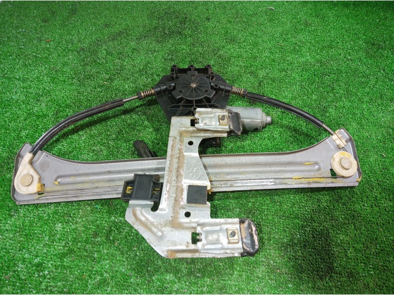 Recambio de elevalunas trasero izquierdo para chrysler pt cruiser (pt) 2.2 crd catwalk classic referencia OEM IAM 04724559AE 047