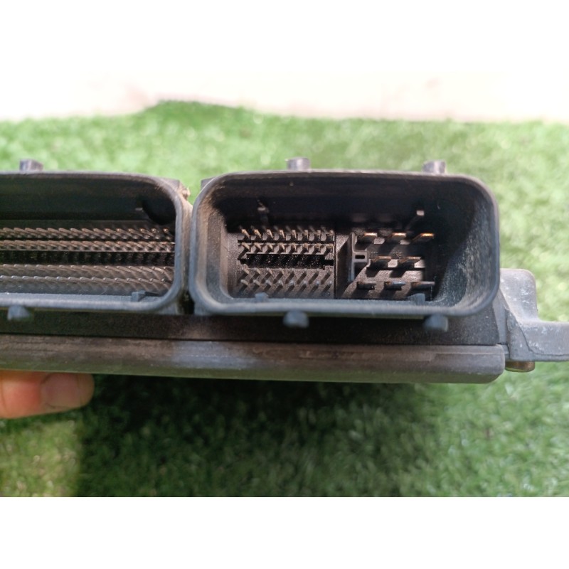 Recambio de centralita motor uce para volkswagen polo (9n1) 1.4 16v referencia OEM IAM 036906034DD 036906034DD 6160066306