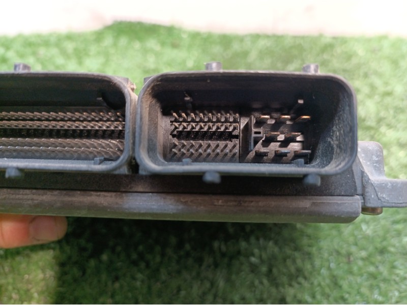 Recambio de centralita motor uce para volkswagen polo (9n1) 1.4 16v referencia OEM IAM 036906034DD 036906034DD 6160066306