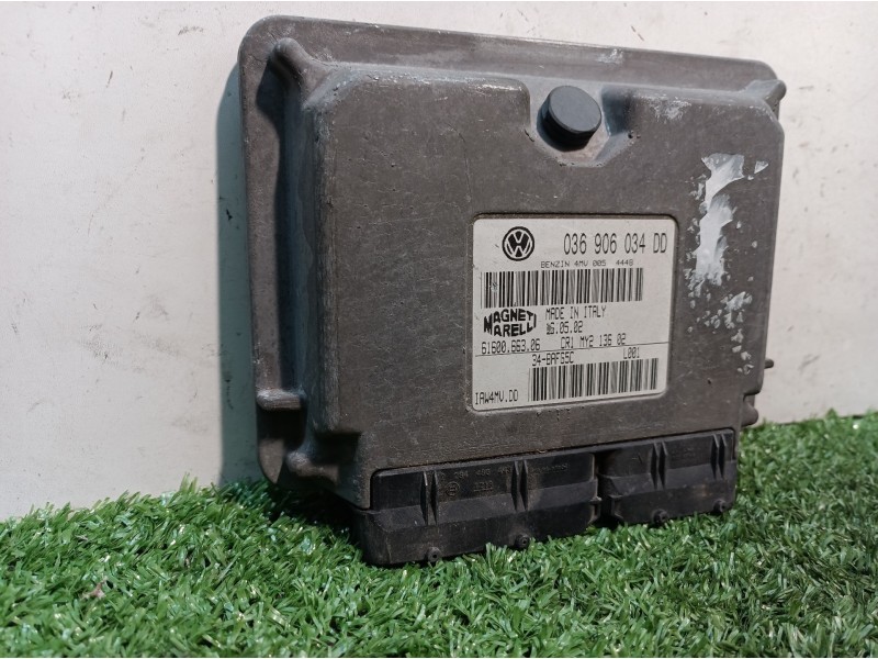 Recambio de centralita motor uce para volkswagen polo (9n1) 1.4 16v referencia OEM IAM 036906034DD 036906034DD 6160066306