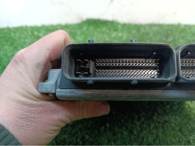 Recambio de centralita motor uce para volkswagen polo (9n1) 1.4 16v referencia OEM IAM 036906034DD 036906034DD 6160066306