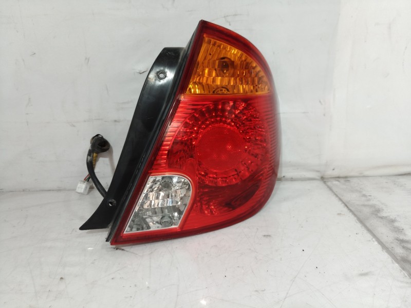 Recambio de piloto trasero derecho para hyundai accent (lc) gls referencia OEM IAM 92402257 92402257 92402257