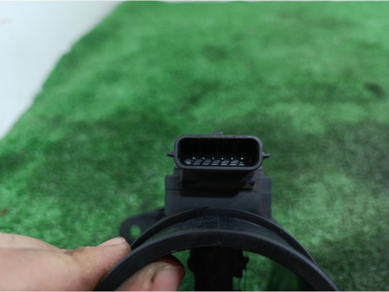 Recambio de caudalimetro para nissan note (e11e) acenta referencia OEM IAM 5WK97007 5WK97007 H8200299956