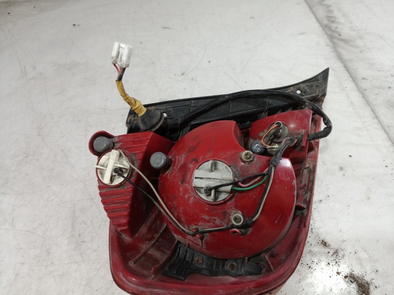 Recambio de piloto trasero derecho para hyundai accent (lc) gls referencia OEM IAM 92402257 92402257 92402257