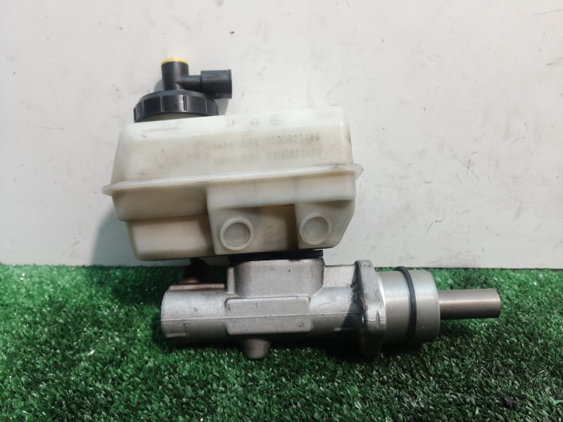 Recambio de bomba freno para peugeot 206 berlina xs referencia OEM IAM 7700823486 7700823486 7700823487