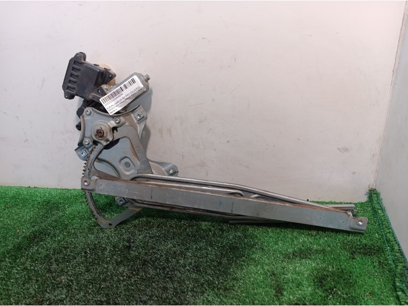 Recambio de elevalunas delantero izquierdo para toyota yaris (ksp9/scp9/nlp9) básico referencia OEM IAM 983722101 983722101 8572