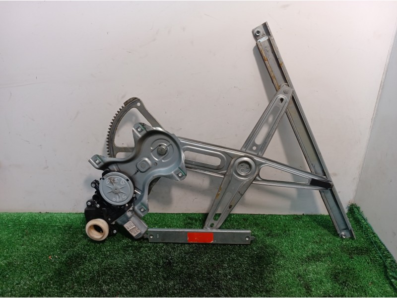 Recambio de elevalunas delantero izquierdo para toyota yaris (ksp9/scp9/nlp9) básico referencia OEM IAM 983722101 983722101 8572