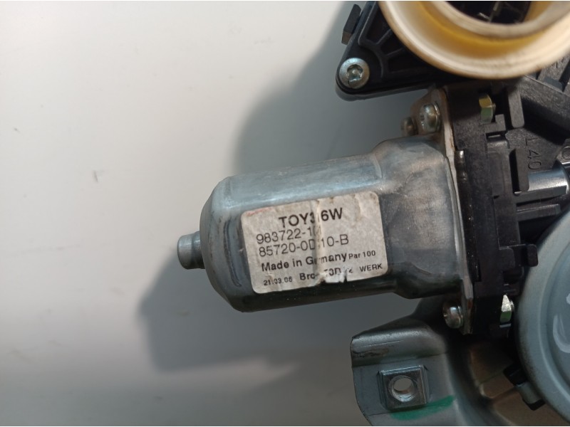 Recambio de elevalunas delantero izquierdo para toyota yaris (ksp9/scp9/nlp9) básico referencia OEM IAM 983722101 983722101 8572