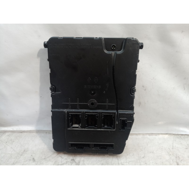 Recambio de caja reles / fusibles para renault scenic ii grand exception referencia OEM IAM 8200309690 8200309690 S118400220D