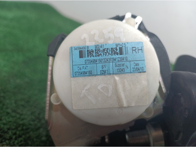Recambio de cinturon seguridad trasero derecho para ford ka (ccu) black edition referencia OEM IAM 34084490B 34084490B 073549841 Recambio de cinturon seguridad trasero derecho para ford ka (ccu) black edition referencia OEM IAM 34084490B 34084490B 073549841