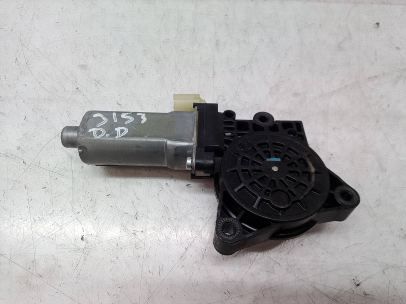 Recambio de motor elevalunas delantero derecho para kia carens (un) referencia OEM IAM    Recambio de motor elevalunas delantero derecho para kia carens (un) referencia OEM IAM