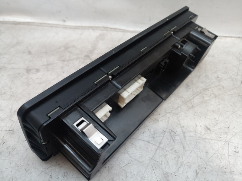 Recambio de mando climatizador para bmw serie 3 touring (e46) 330xi referencia OEM IAM 64116931604 64116931604 64116931604