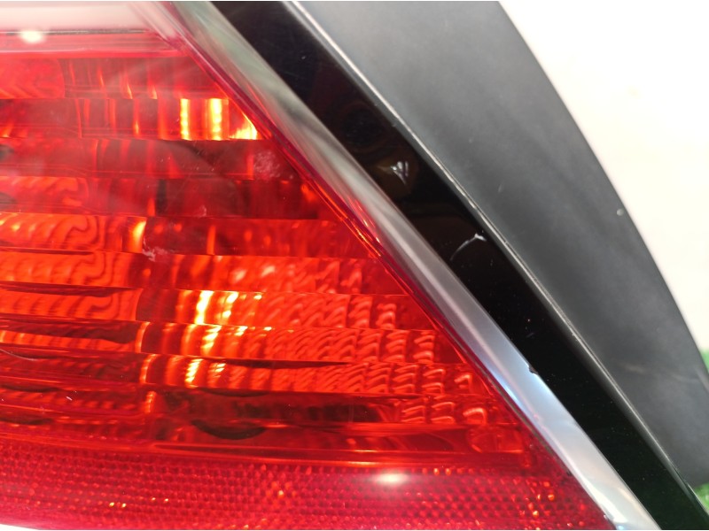 Recambio de piloto trasero derecho para opel astra h berlina cosmo referencia OEM IAM 24451835 24451835 00865301