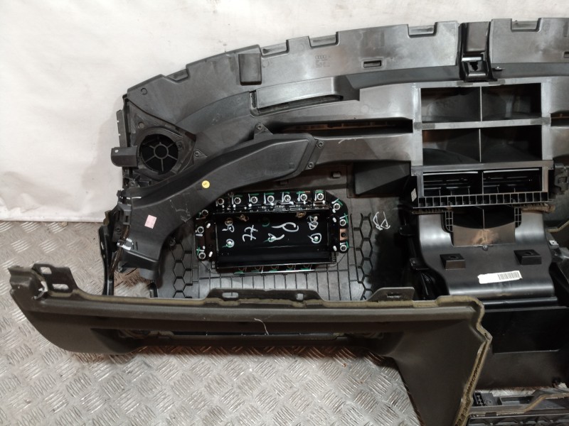 Recambio de salpicadero para audi q7 (4l) 4l/xbunq1 referencia OEM IAM   