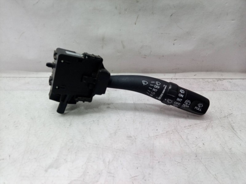 Recambio de mando limpia para kia carens (un) referencia OEM IAM    Recambio de mando limpia para kia carens (un) referencia OEM IAM