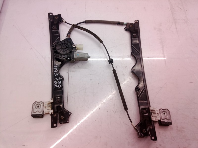 Recambio de elevalunas delantero izquierdo para jeep gr. cherokee (wh) 3.0 crd laredo referencia OEM IAM 04589171 04589171 04589