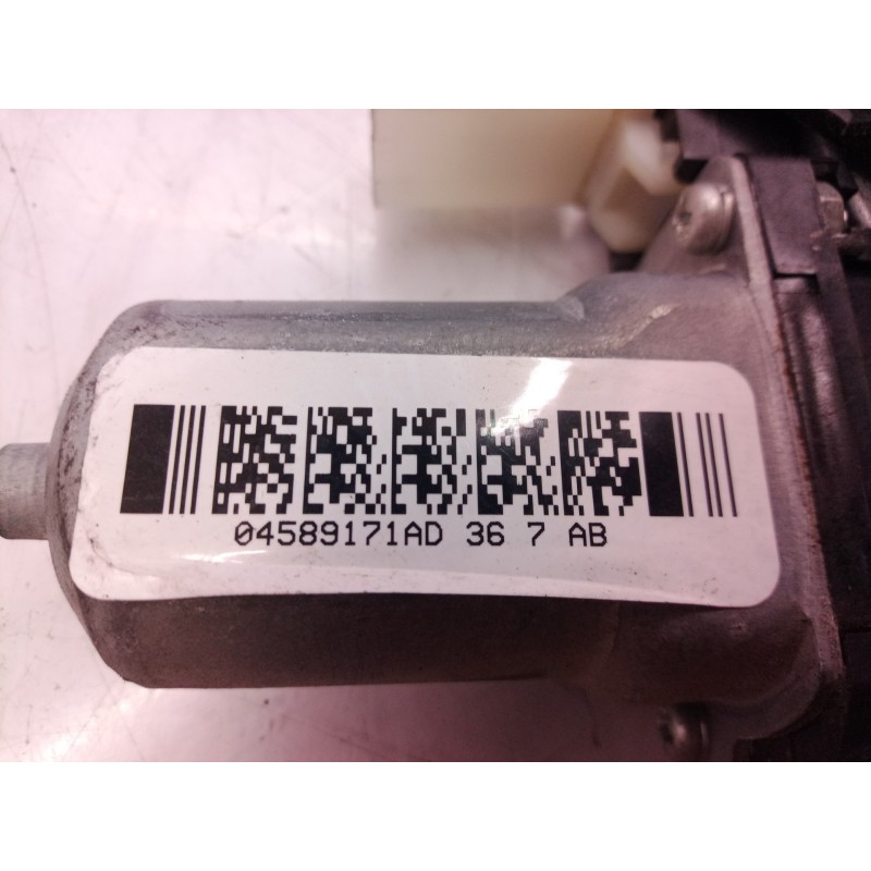 Recambio de elevalunas delantero izquierdo para jeep gr. cherokee (wh) 3.0 crd laredo referencia OEM IAM 04589171 04589171 04589