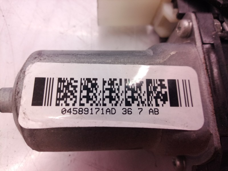 Recambio de elevalunas delantero izquierdo para jeep gr. cherokee (wh) 3.0 crd laredo referencia OEM IAM 04589171 04589171 04589