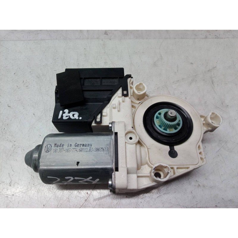 Recambio de motor elevalunas delantero izquierdo para seat ibiza (6l1) stella referencia OEM IAM 101387103 101387103 101387103