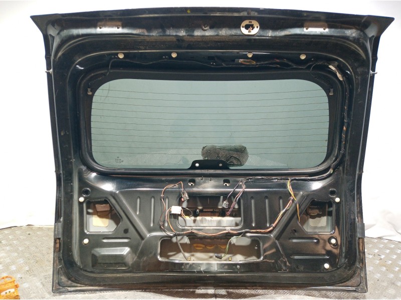 Recambio de porton trasero para jeep gr. cherokee (wh) 3.0 crd laredo referencia OEM IAM 55394517AF 55394517AF 55394517